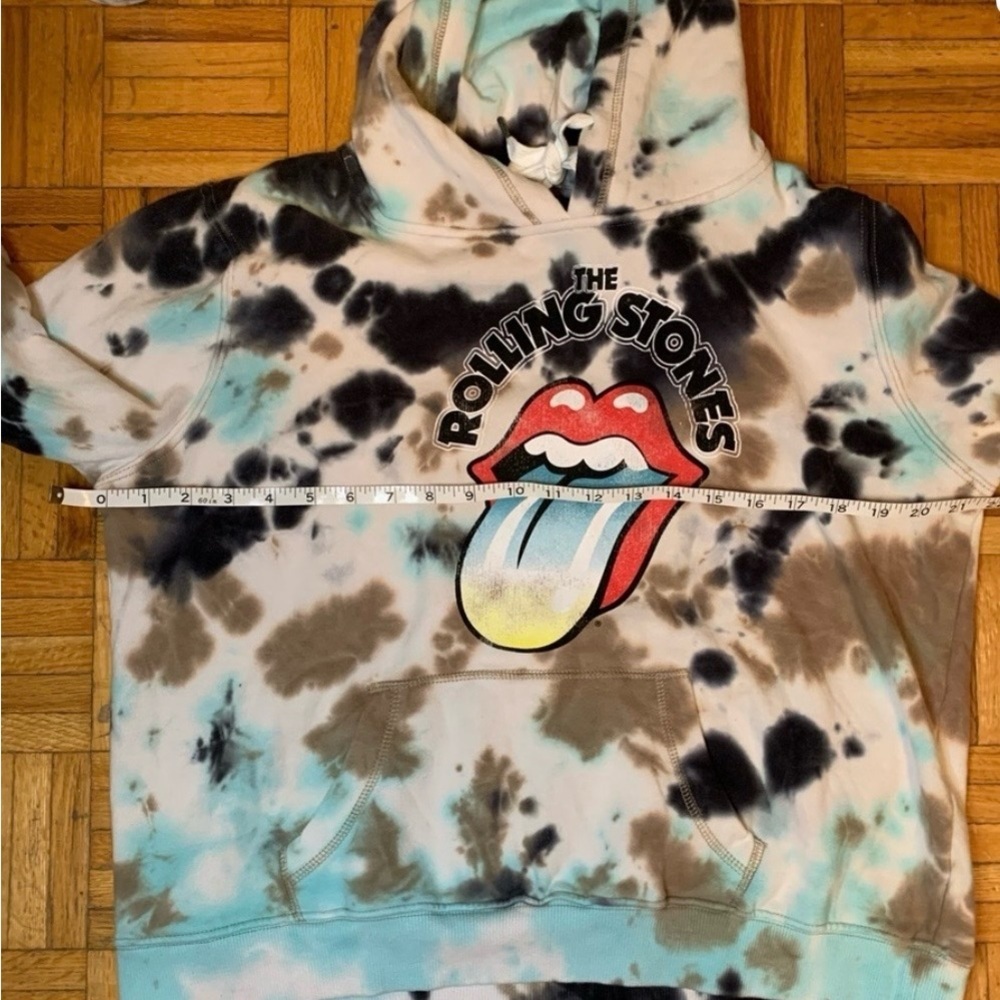 BUNDLE : 3 Graphic Hoodies | Rolling Stones ~ Bass Pro ~ Cabelas | Woman’s Large - Picture 2 of 12